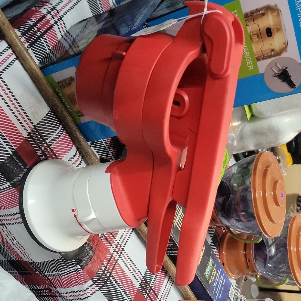 Tupperware Red and White Kitchen Gadget